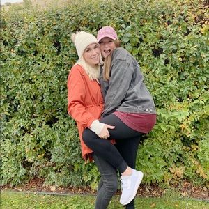 Meet your Posher, Madison